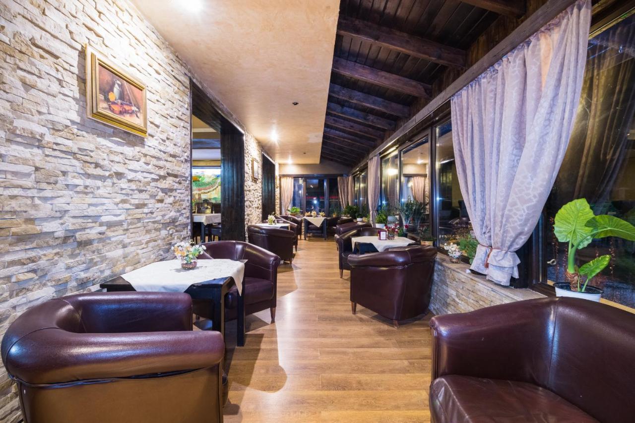 Hanul Simon Pensiune & Restaurant Μπραν Εξωτερικό φωτογραφία