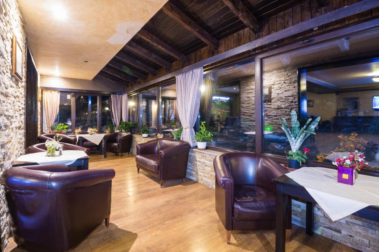 Hanul Simon Pensiune & Restaurant Μπραν Εξωτερικό φωτογραφία