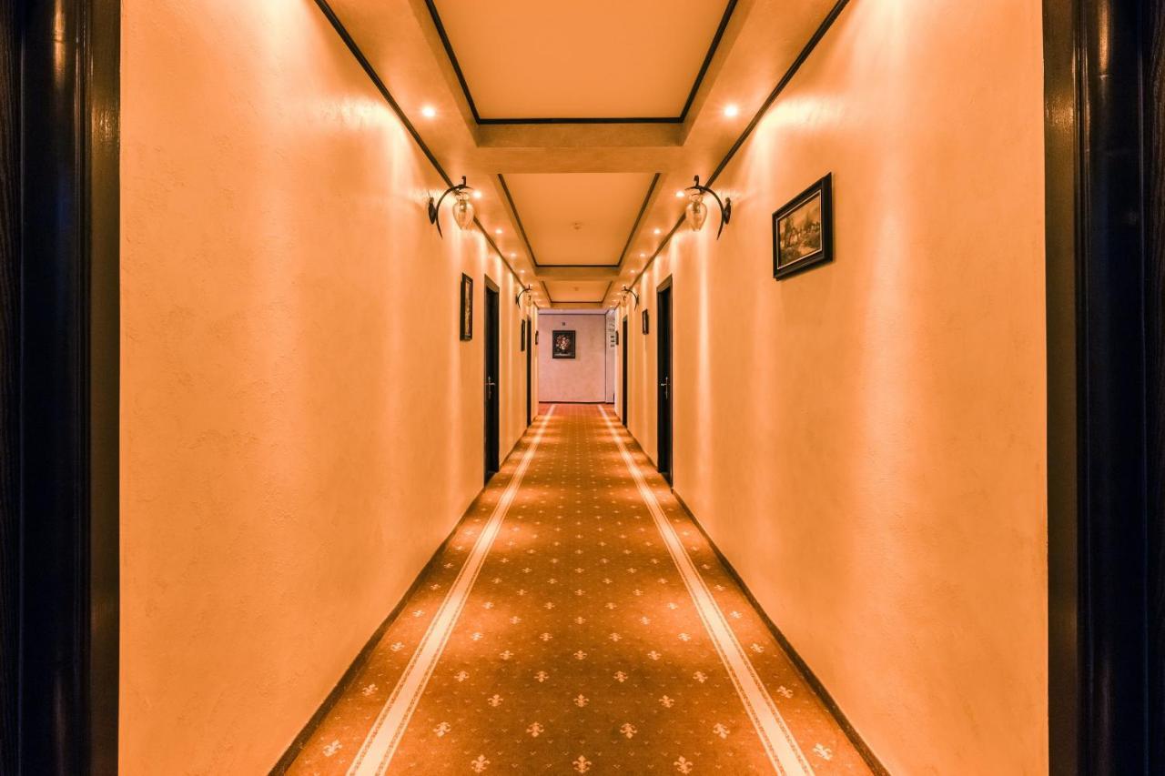 Hanul Simon Pensiune & Restaurant Μπραν Εξωτερικό φωτογραφία